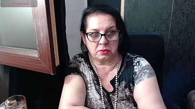 Snapshot of MissSanjanne chatting on 06/21/26, 08:22 MissSanjanne online show from 06/21/26, 08:22