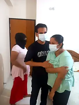 tanvirx90 online show from 10/07/25, 08:55