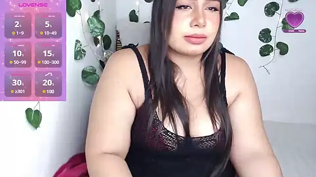 vivianepierss online show from 12/29/24, 08:33