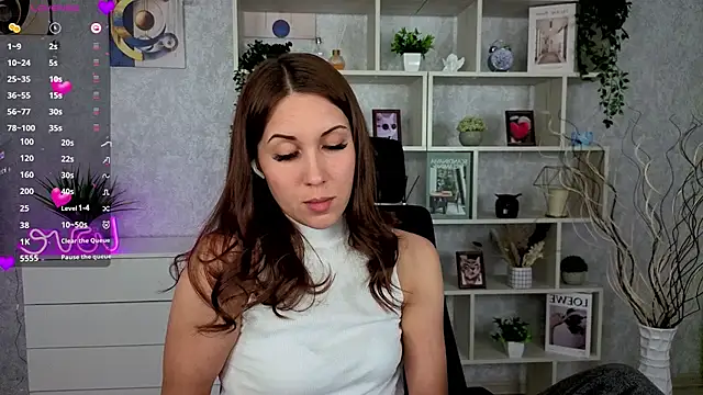 DreamVelour online show from 10/23/25, 08:18