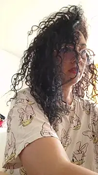 LondonHilton online show from 04/08/26, 05:57