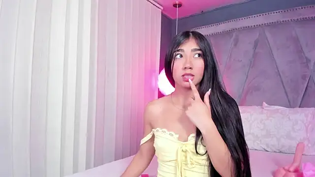 Mariana Kalo online show from 10/23/25, 11:09