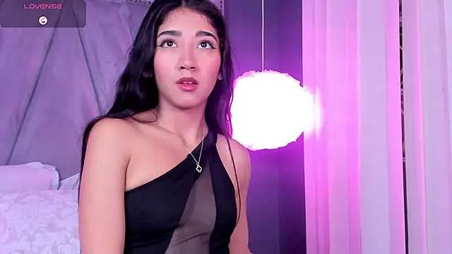 Mariana Kalo online show from 11/10/25, 11:09