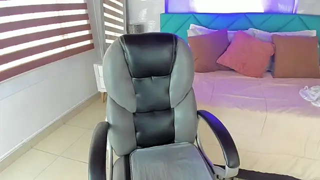 Snapshot of Antonela_vargas chatting on 01/08/26, 12:07 Antonela vargas online show from 01/08/26, 12:07