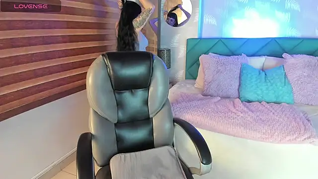 Antonela vargas online show from 03/28/26, 12:27