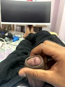 slaveboi9876 online show from 12/14/25, 05:40