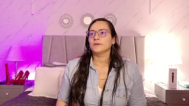 Michell Monet online show from 05/12/26, 12:02