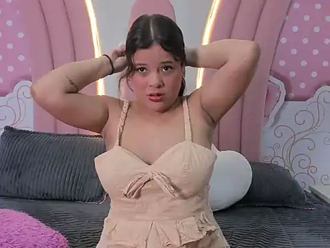 SofiaaBigBoobs online show from 11/05/25, 12:16