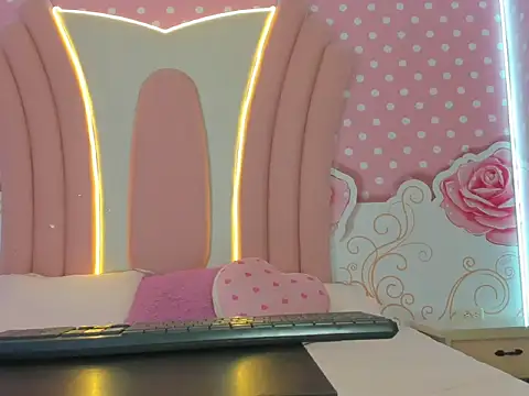 SofiaaBigBoobs online show from 11/26/25, 12:06