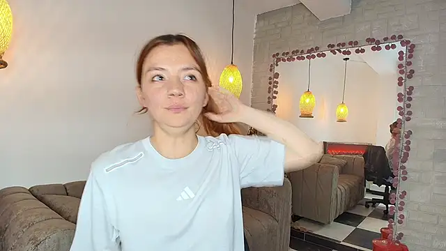 Snapshot of Amyssweet77 chatting on 09/23/25, 03:48 Amyssweet77 online show from 09/23/25, 03:48