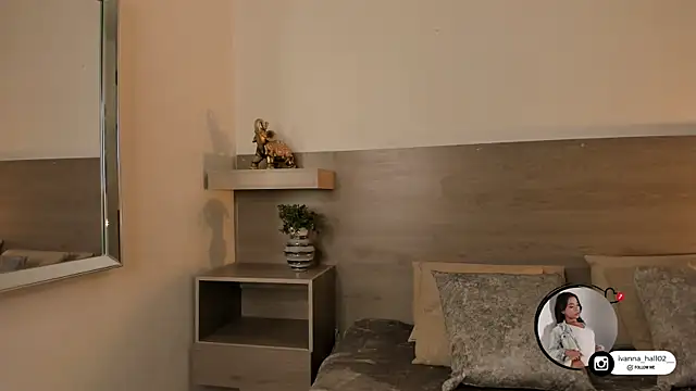 Ivana Hall online show from 11/26/25, 07:37