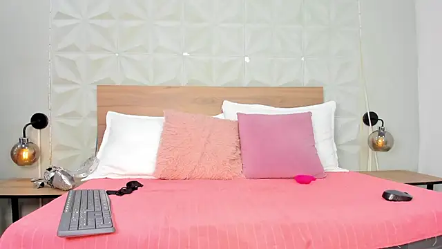 ValeryTrans  online show from 02/19/26, 01:18