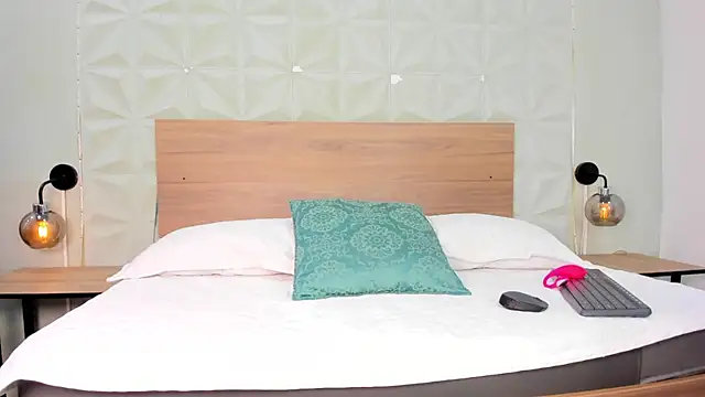 ValeryTrans  online show from 03/20/26, 01:27