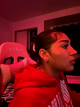 Snapshot of timaxo chatting on 10/23/25, 06:02 timaxo online show from 10/23/25, 06:02