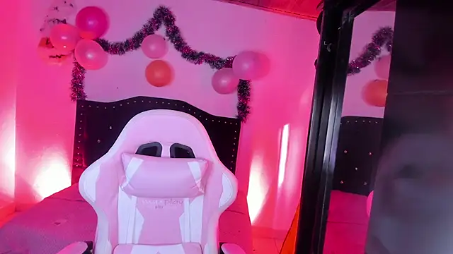 kitty  chs online show from 01/09/26, 11:57