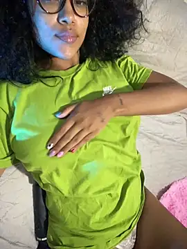 miiabrown18 online show from 11/27/25, 11:01