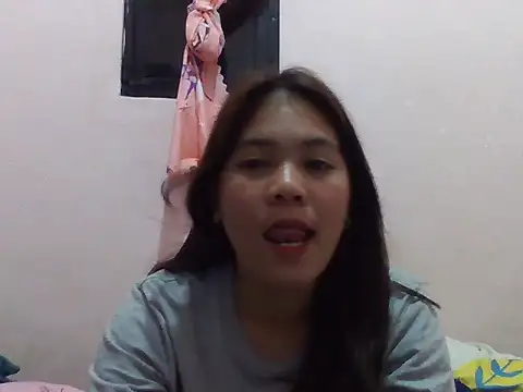 Snapshot of _charmingpixie15 chatting on 11/30/25, 11:58 charmingpixie15 online show from 11/30/25, 11:58