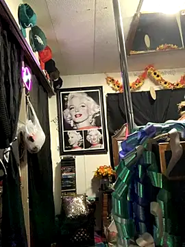 blondebarbiebae online show from 09/30/25, 02:38