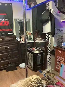 blondebarbiebae online show from 09/30/25, 08:25