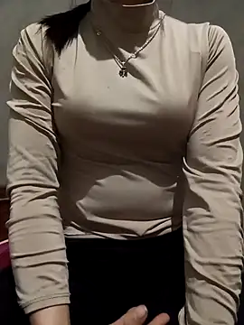 Lover-loverxx online show from 12/05/25, 12:25