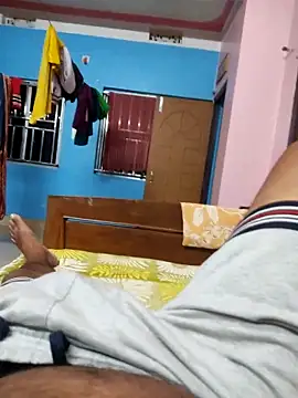 only woman online show from 12/19/25, 12:56