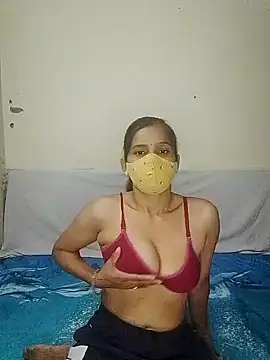 Snapshot of Hott_bomb chatting on 09/26/25, 07:34 Hott bomb online show from 09/26/25, 07:34