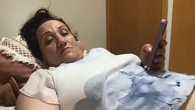 paula19800 online show from 10/14/25, 10:10