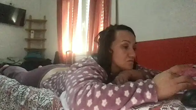 paula19800 online show from 11/28/25, 01:36