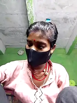 Snapshot of Cuty_kinjal chatting on 09/24/25, 10:13 Cuty kinjal online show from 09/24/25, 10:13