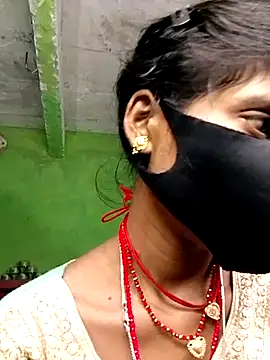 Snapshot of Cuty_kinjal chatting on 09/25/25, 11:30 Cuty kinjal online show from 09/25/25, 11:30