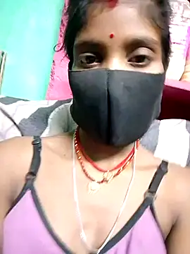 Snapshot of Cuty_kinjal chatting on 10/15/25, 04:51 Cuty kinjal online show from 10/15/25, 04:51