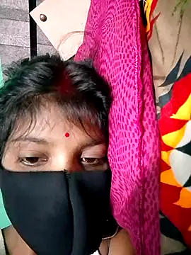 Snapshot of Cuty_kinjal chatting on 10/19/25, 11:27 Cuty kinjal online show from 10/19/25, 11:27