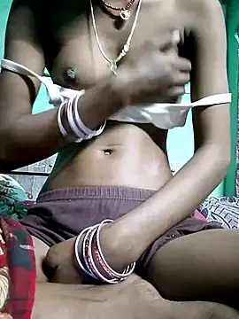 Snapshot of Cuty_kinjal chatting on 11/07/25, 09:04 Cuty kinjal online show from 11/07/25, 09:04