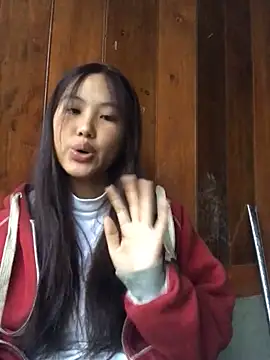 Mai lovely online show from 11/12/25, 10:04