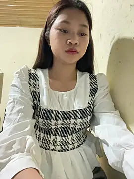 Mayy1 online show from 05/01/26, 02:05