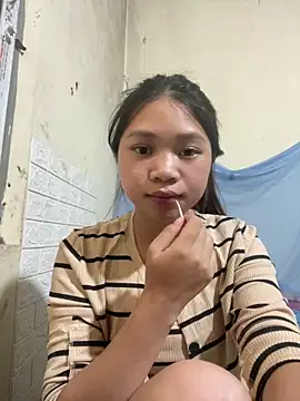 Mayy1 online show from 06/05/26, 07:03