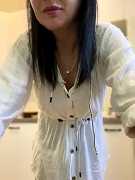 Snapshot of mood_berry chatting on 09/24/25, 06:39 mood berry online show from 09/24/25, 06:39