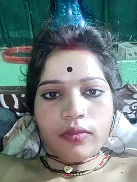 Snapshot of Mahek_love143 chatting on 01/19/26, 01:09 Mahek love143 online show from 01/19/26, 01:09