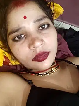 Snapshot of Mahek_love143 chatting on 06/14/26, 10:12 Mahek love143 online show from 06/14/26, 10:12