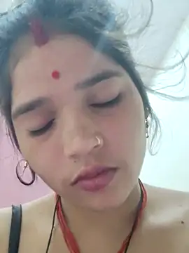 Snapshot of Mahek_love143 chatting on 07/11/26, 04:26 Mahek love143 online show from 07/11/26, 04:26