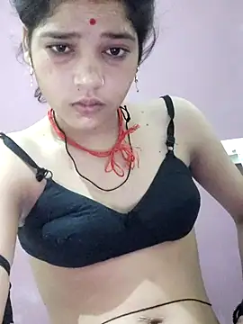 Snapshot of Mahek_love143 chatting on 07/11/26, 10:11 Mahek love143 online show from 07/11/26, 10:11