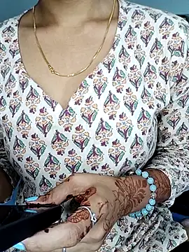 Snapshot of Marathi_Ashu1 chatting on 10/23/25, 07:18 Marathi Ashu1 online show from 10/23/25, 07:18