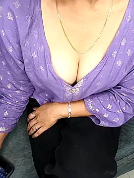 Snapshot of Marathi_Ashu1 chatting on 12/02/25, 07:03 Marathi Ashu1 online show from 12/02/25, 07:03