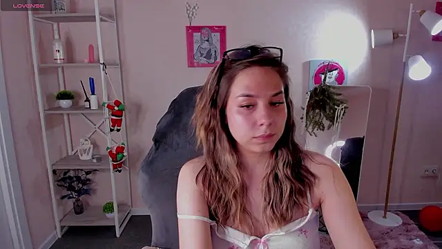 Al1ice Moures online show from 01/14/26, 04:23