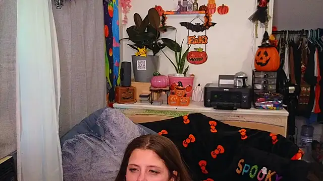 xofrankiefinexo online show from 10/11/25, 01:20