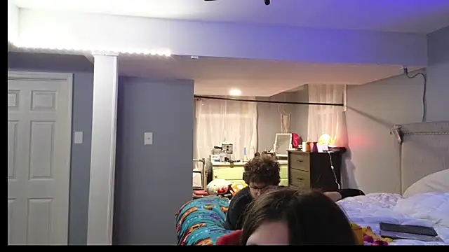 xofrankiefinexo online show from 02/15/26, 10:47