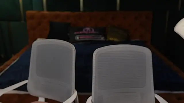 Snapshot of Luchi_Sun chatting on 11/19/25, 11:21 Luchi Sun online show from 11/19/25, 11:21