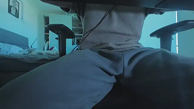 ThatsTim11 online show from 10/01/25, 01:39