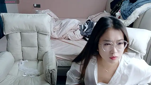 redrose520 online show from 11/02/25, 11:34