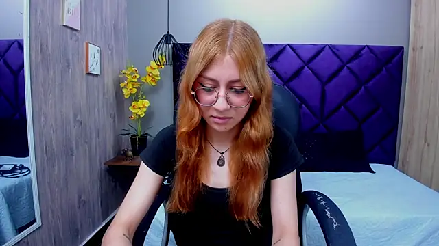 ChloeCampbell03 online show from 09/25/25, 01:15